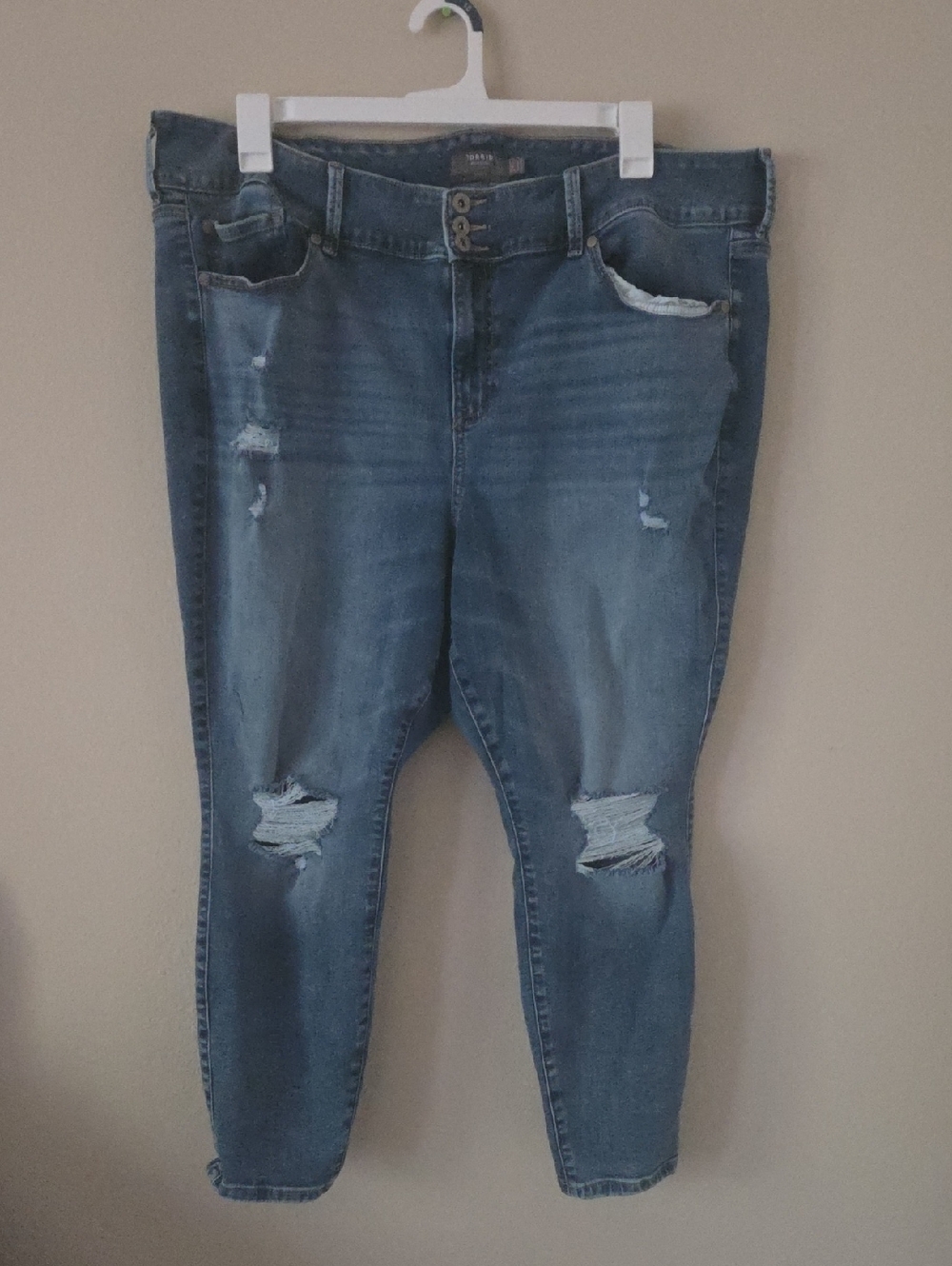 Torrid Super Soft Distressed Jegging